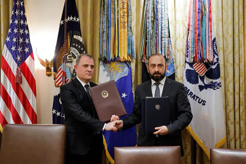 GyEpB6tX0AA02fz.jpg