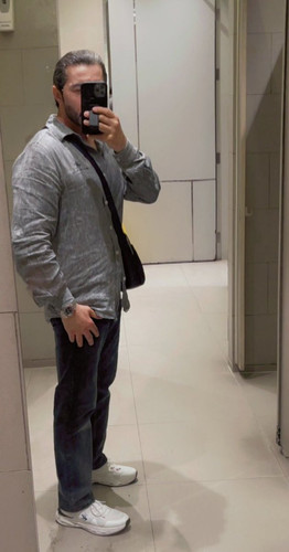 GyThr8Va4AM23oV.jpg