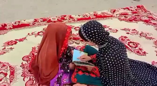 hlVQmu8Q R51Gt2R.jpg