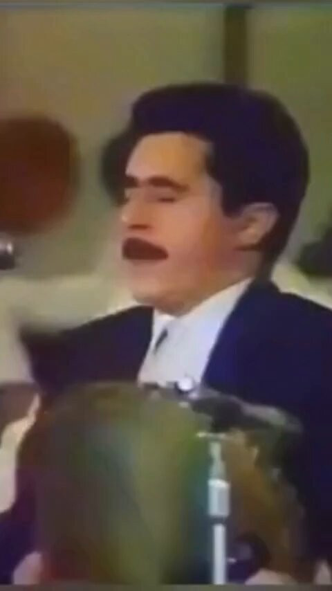 RhaeatG3bnHzr2lR.jpg