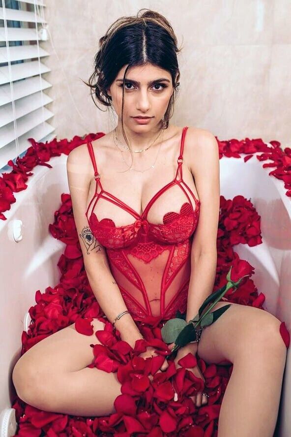 Business – Mia Khalifa (2025) English Short Film 720p Watch Online