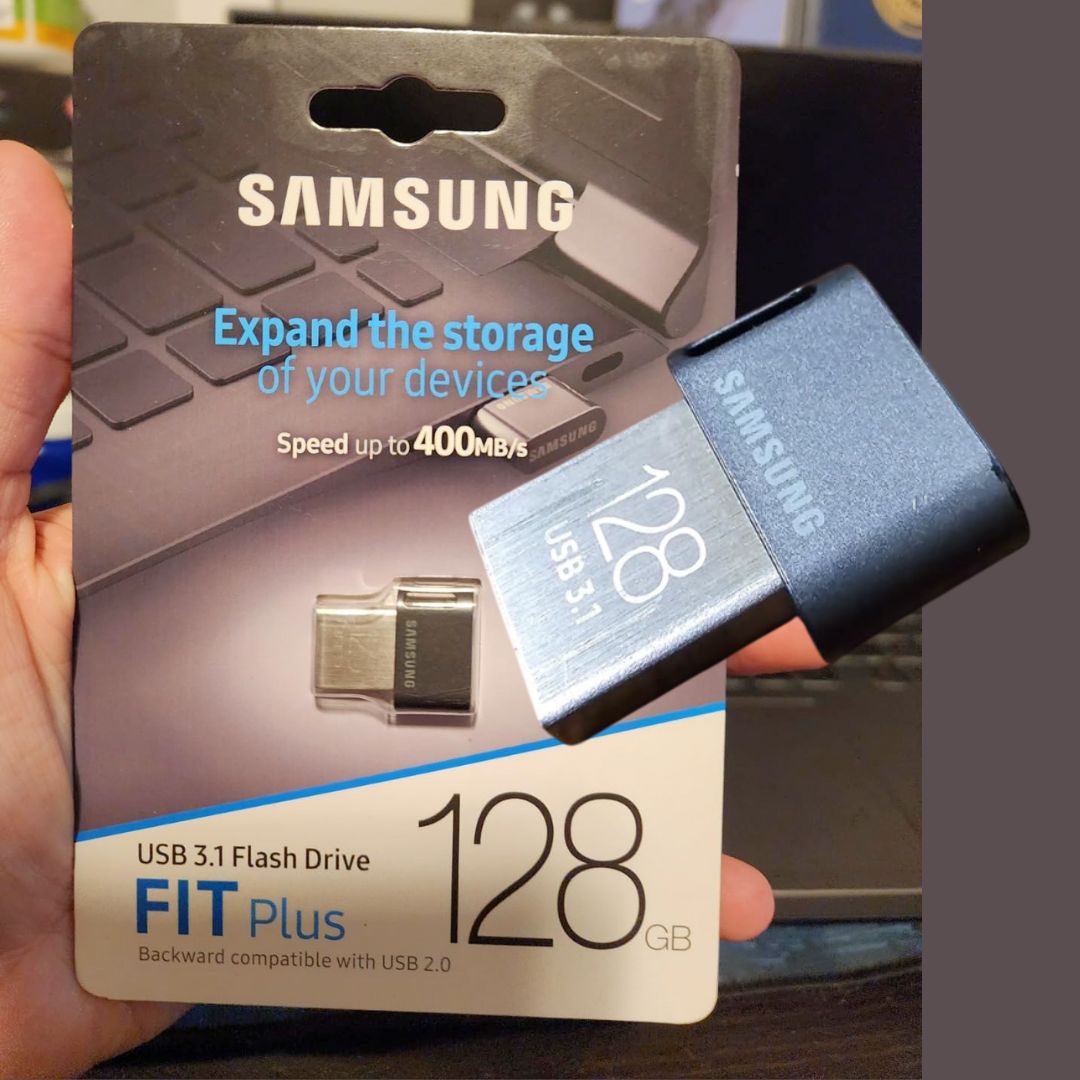 SAMSUNG Unidade flash USB FIT Plus 3.1, 128 GB, 400 MB/s, conecte e permaneça, expansão de armazenamento para laptop, tablet, Smart TV, sistema de áudio de carro, console de jogos, MUF-128AB/AM, cinza SAMSUNG Unidade flash USB FIT Plus 3.1, 128 GB, 400 MB/s, conecte e permaneça, expansão de armazenamento para laptop, tablet, Smart TV, sistema de áudio de carro, console de jogos, MUF-128AB/AM, cinza