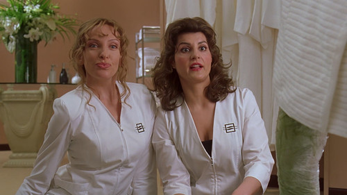 cap Connie.and.Carla.2004.1080p.DL.DD.265 00 14 57 05.jpg