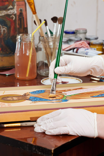 Discover the Art of Stained Glass at Feelartistic Studio.jpg