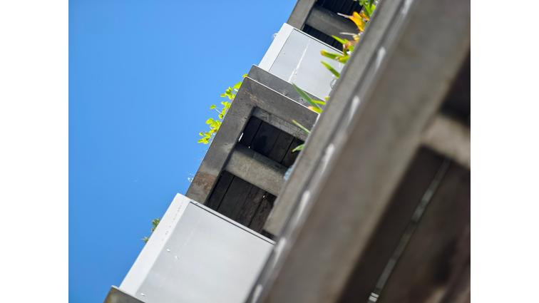 <em>The natural depth allows some fun shots.</em>” title=”None” onclick=”openModal(this)”></div><div class=