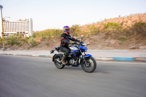 Hero Xtreme 125 LT Action (1).jpg