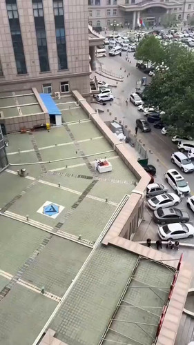 WBcfKdjiR Nicw2h.jpg