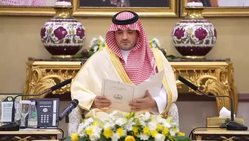XoC8PQskXu43hpg1.jpg