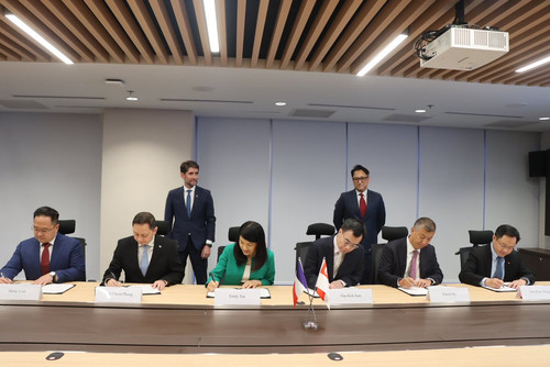 Gs02 SwboAAeXmu?format=jpg.jpg