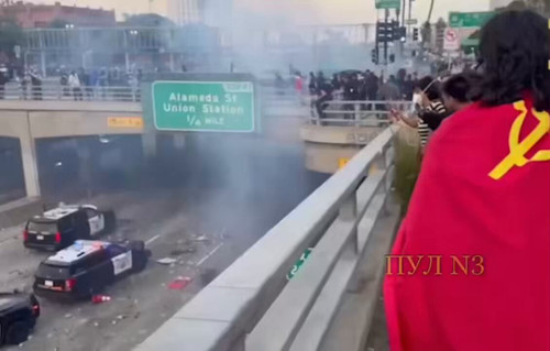 X8UVVIoeBZm3 CW6.jpg