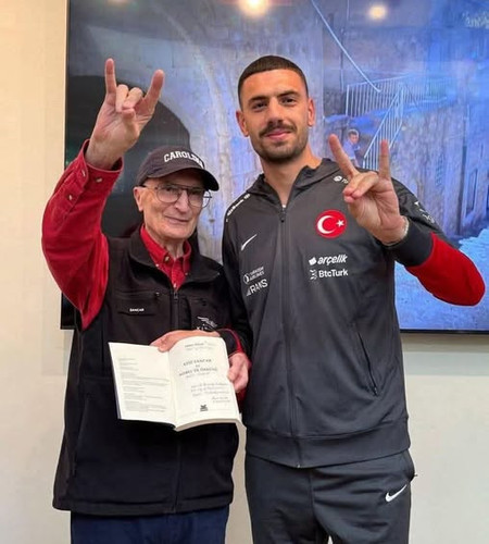 504557385 1213654414108334 4195734241059614405 n.jpg?stp=dst jpg s565x565 tt6& nc cat=106&ccb=1 7& n.jpg