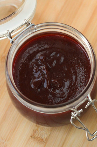homemade bbq sauce 2 1024x1536.jpg