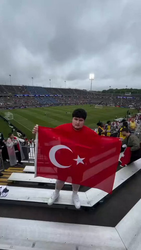 BBRPhUkN lHL8h3P.jpg