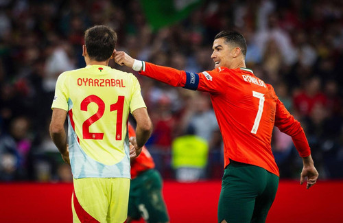 alamy 1749477475.jpg