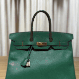 9x16ENTiktok 22 ezgif.com video to gif converter.gif