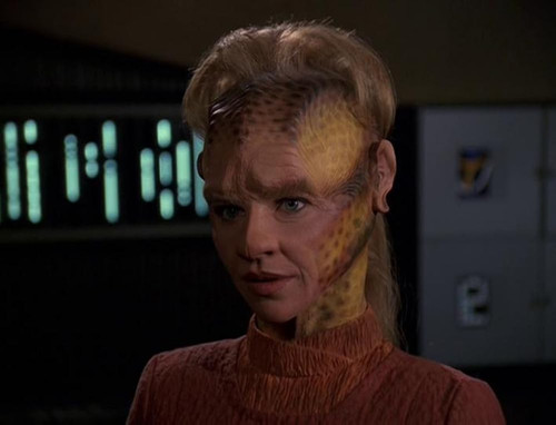 MV5BODk0MWI1NmItZmQ5Yy00OWY3LWJiNzktZDQ5NTkyODU2NTA3XkEyXkFqcGc@. V1 FMjpg UX1000 .jpg