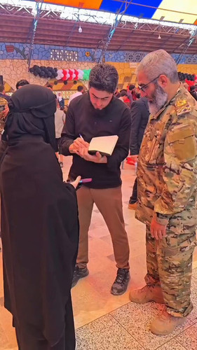 AYX5y4bj 3V0EUJM.jpg