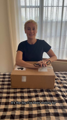 hX Ww7Ao8E2DONLV.jpg