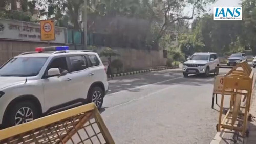 AWwUuurV21lGuW F.jpg