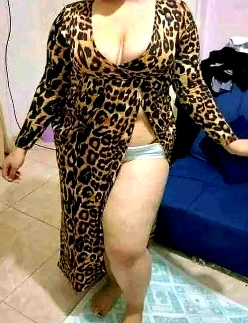 اوووووف اوي على طيزها FFgQbFn