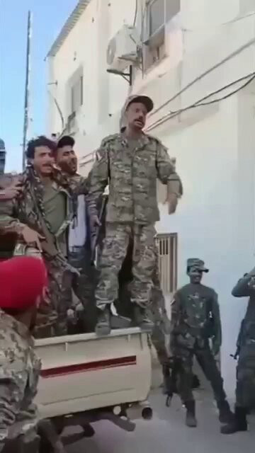 7LFi72y60Hrs9wGs.jpg