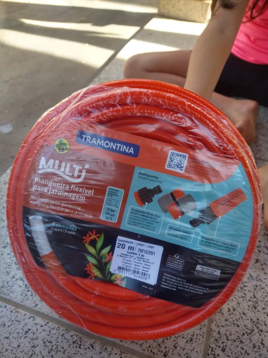 Mangueira Multi 1/2″ Em PVC 3 Camadas 20 m com Engates Rápidos e Esguicho Laranja Tramontina