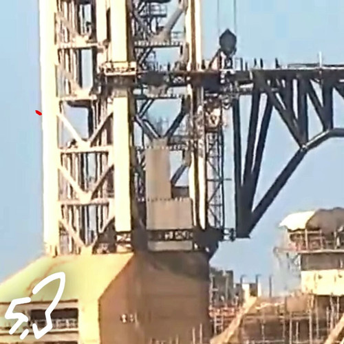 ch7my uVyXyr8MH .jpg