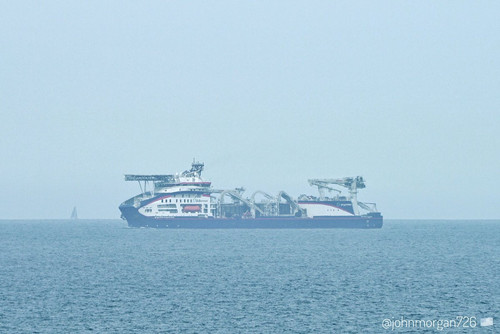 Gs85cg7XwAAzgnN.jpg