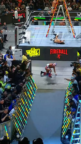 VATR l7SAfTR2anO.jpg