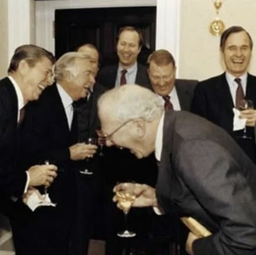GtA9po1XsAAyShn.png
