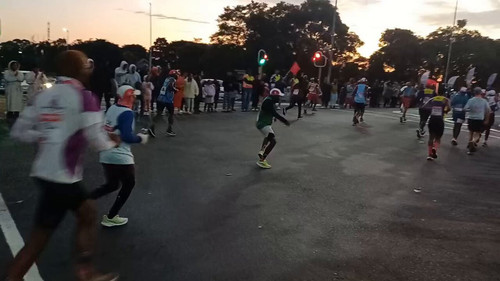 Y0xkv UDluZ2PoRP.jpg