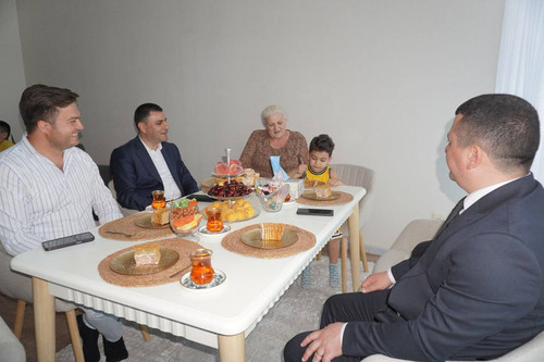 GtEA3zaWwAA5MIf.jpg