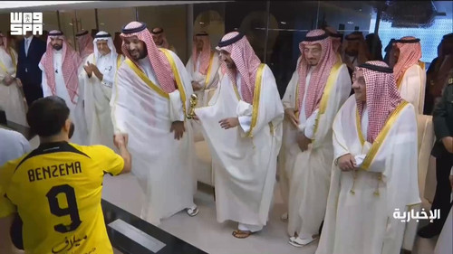 Q0LYo1HJk 4uFjZ1.jpg