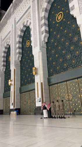 B8kEwe bX6UKiYJQ.jpg