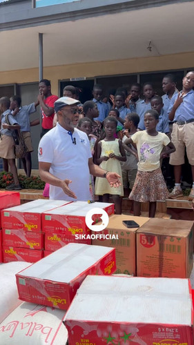 D HZFr N19qYyYJ .jpg