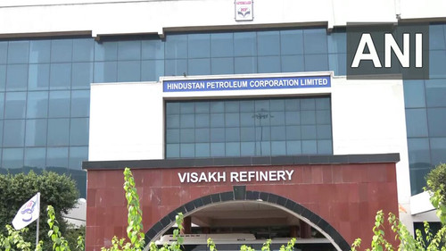 RFZHG YeYnwlunAV.jpg