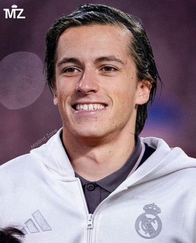 Gs7EzZ0WoAAPs6o.jpg