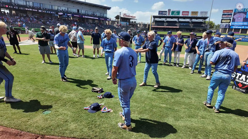 am9SJvjOJNwGd qK.jpg