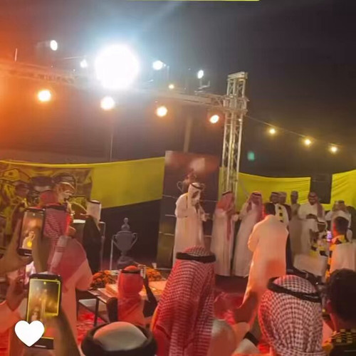 5erq0NjadhZrIlRF.jpg