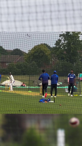 GyB13dGZ uhWjGN5.jpg