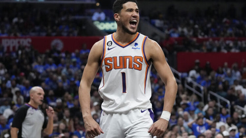 Devin Booker flex photo vs Clips G3 750x420.jpg