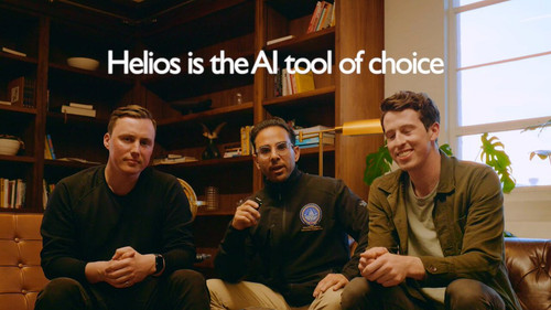 OH0 sqPQUAYOShas.jpg