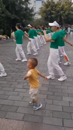 DGooI1Rt6KYwvMCf.jpg