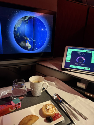 GmWOcCQa8AMEp2b.jpg