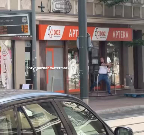 uY4wukIzH6pVr0kN.jpg