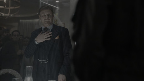 Snowpiercer.S0E02.Smolder.to.Life.1080p.NF.WEB DL.CZ EN.DD+5.1.HDR.HEVC My.mkv snapshot 41.08 [2025.