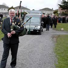 images?q=tbn:ANd9GcTkKenQg6nPXCD SPsxXQpdlZkZ9m UTdLJ A&s.jpg