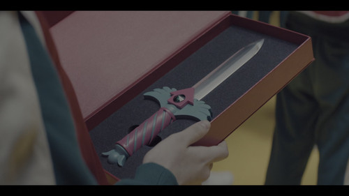 Squid.Game.S03E01.Keys.and.Knives.1080p.NF.WEB DL.CZ KO.DD+5.1.HDR.HEVC My.mkv snapshot 35.05 [2025.