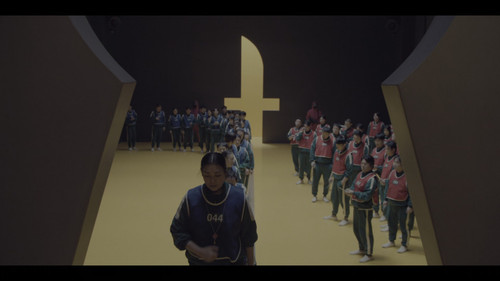 Squid.Game.S03E01.Keys.and.Knives.1080p.NF.WEB DL.CZ KO.DD+5.1.HDR.HEVC My.mkv snapshot 46.12 [2025.