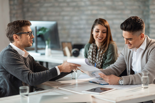 The Psychology Behind Effective Loan Commercials